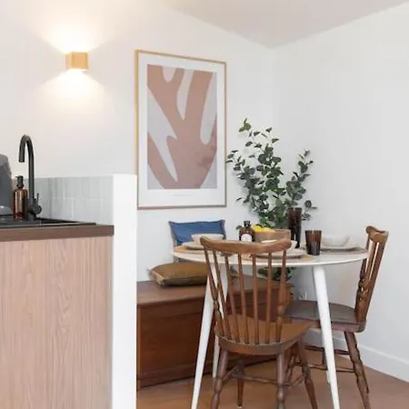 Beau T2 -terrasse- Central- Bord De 50m - Clim לה קיוטאט